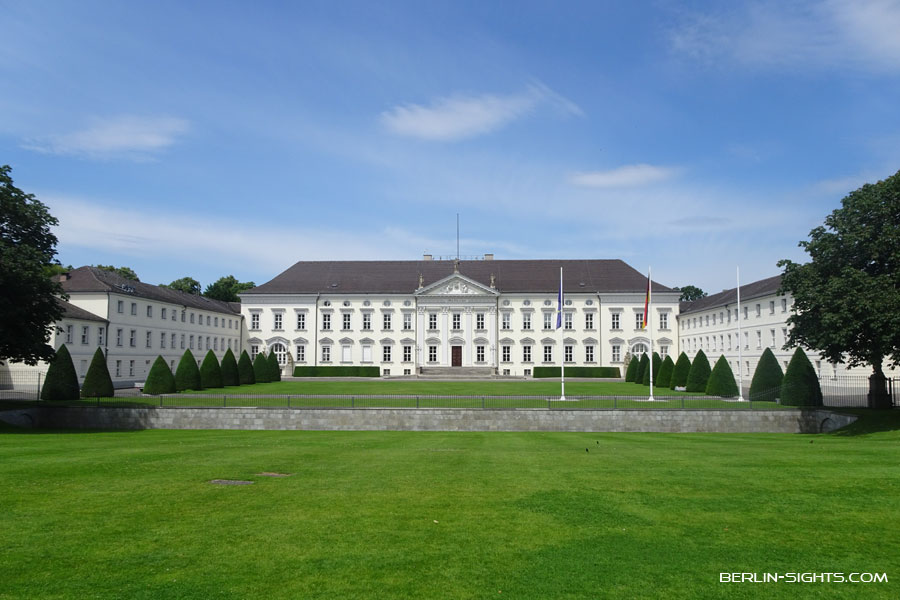 Schloss Bellevue, Berlin, Bellevue Palace